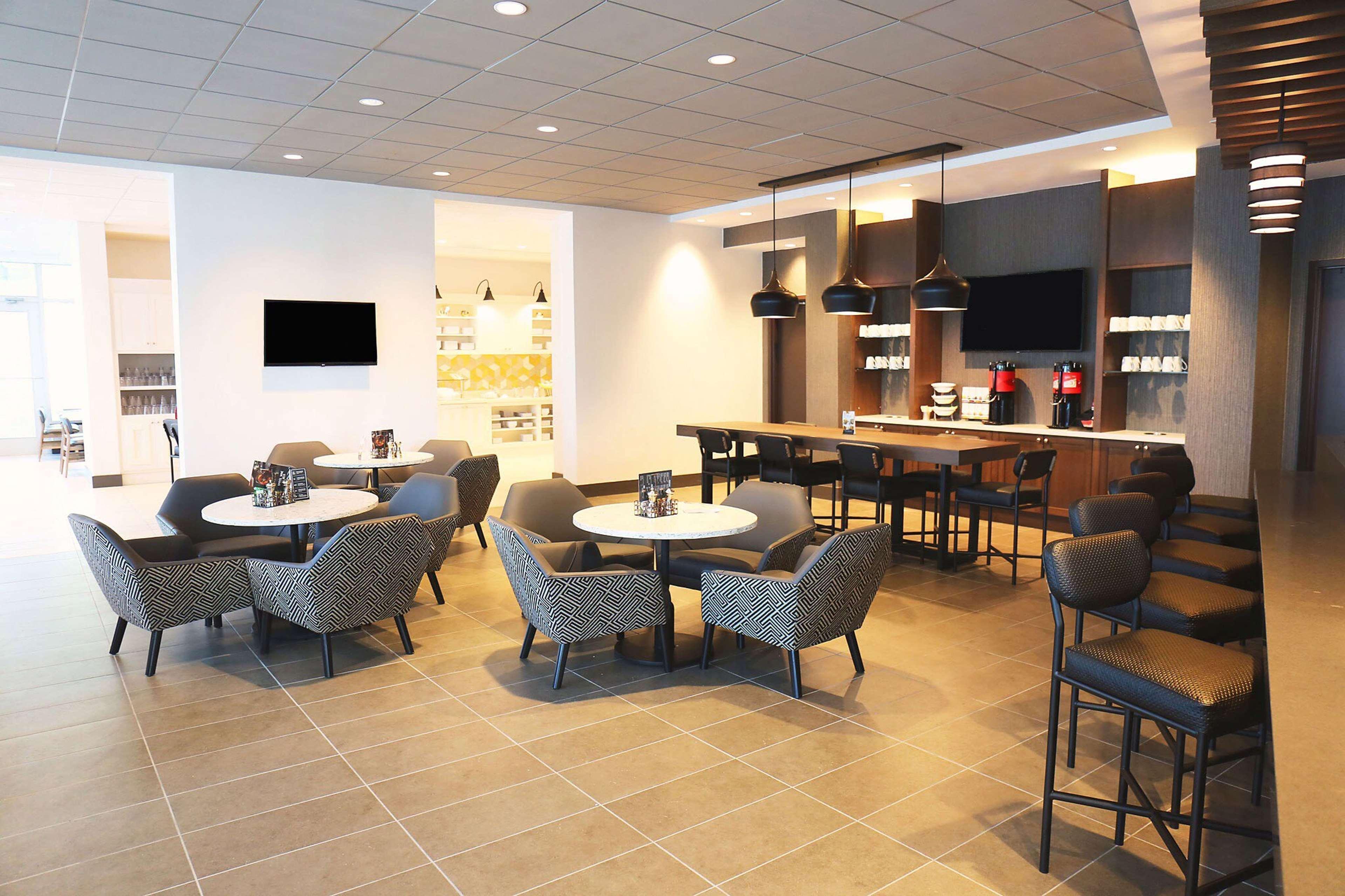 Hyatt Place Austin Airport Екстериор снимка