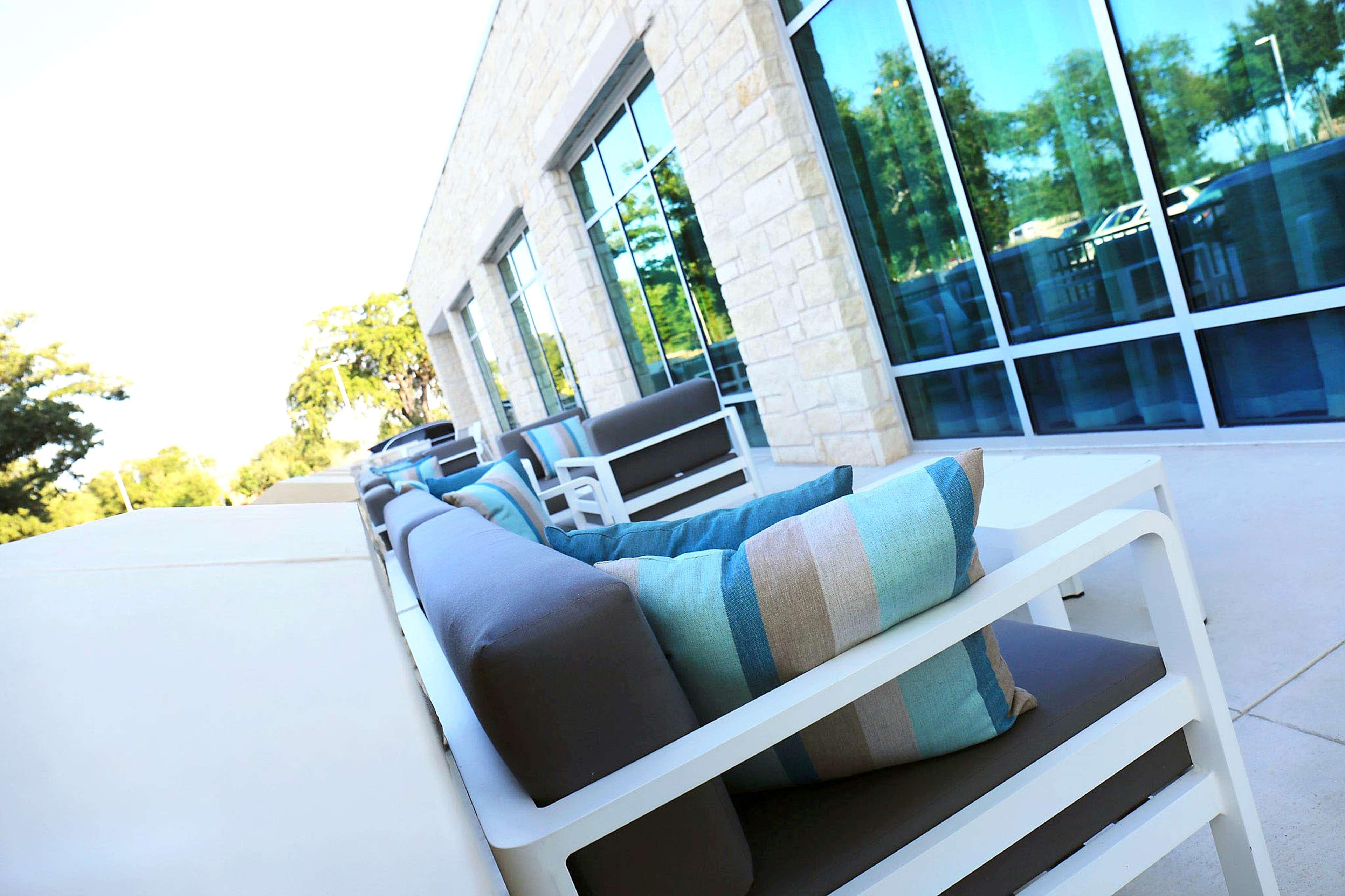 Hyatt Place Austin Airport Екстериор снимка